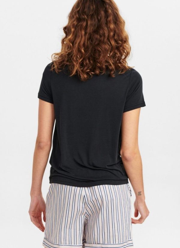 T-shirt noir avec noeud en modal Nudoretta box vetement femme en ligne service personnalisé shopping en ligne shopping écologique