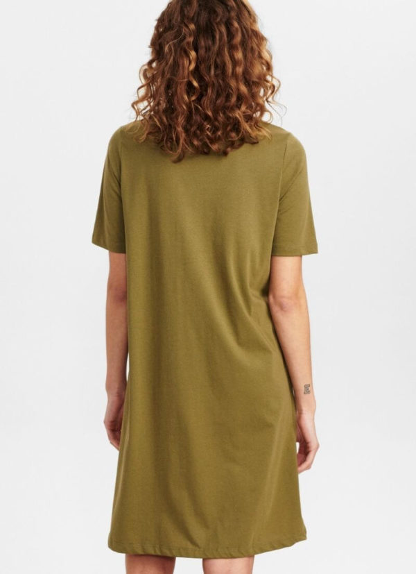 Robe vert olive en coton biologique nudidi matière fluide agréable à porter conseil mode style personnal shopper en ligne