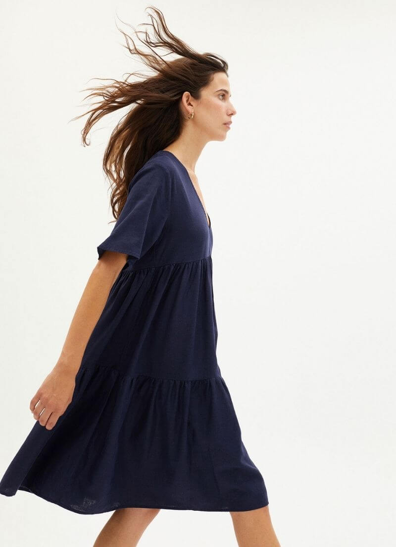 Robe oversize bleu marine en chanvre et tencel fresia matière respirante légère coupe ample personal shopper en ligne