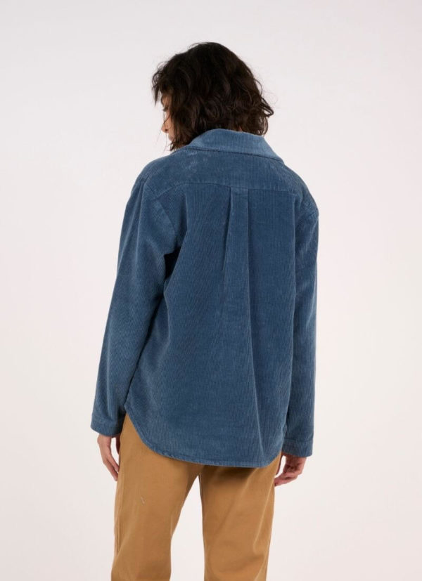 Surchemise en velours côtelé bleue coton bio Corduroy Overshirt personal shopper basic minimaliste