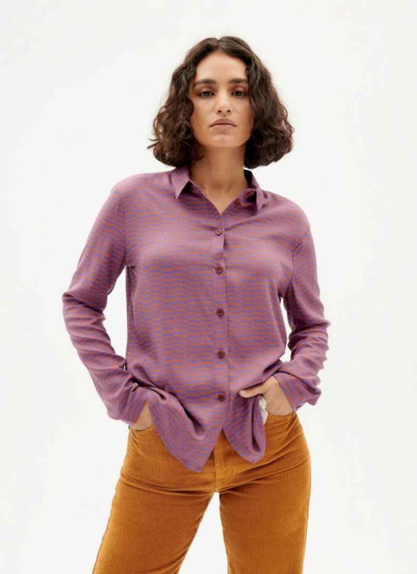 Chemisier imprimé violet en viscose Ecovero Chamomile motif coloré couleur tendance box vetement femme année 70